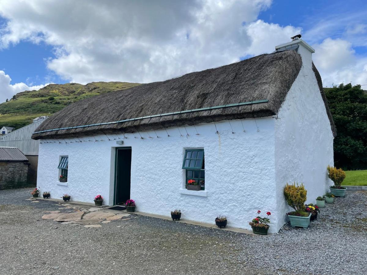 Anne'S Thatched Cottage Kilcar Eksteriør bilde